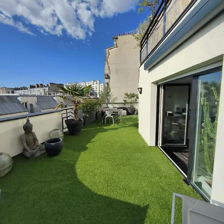 Apartment D'exception 20eme, Terrasse De 45m2, Vue Sur La Tour Eiffel Paris